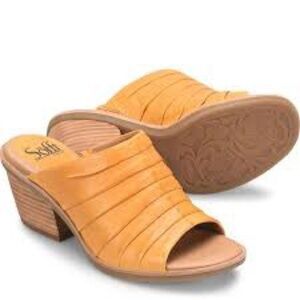 Sofft‎ pienza yellow leather clog mules size 8.5